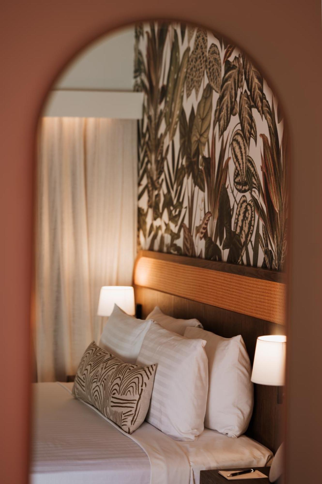 The Continental Hotel Брум Екстер'єр фото